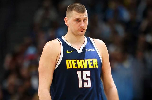 开云app登录-MAD带队取胜！，浓眉哥重要时刻出色发挥上演精彩一战-开云app登录